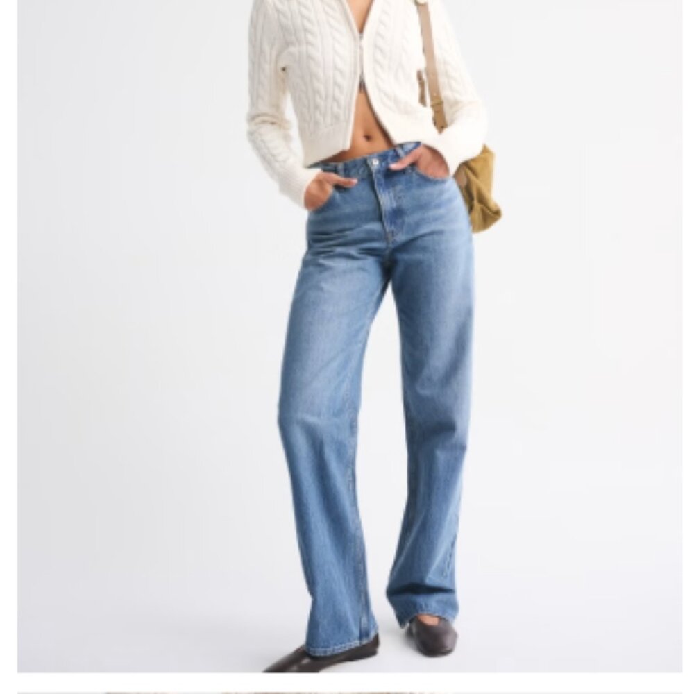 Abercrombie High Rise Loose Wide Leg Jean Medium Marble Color Wash size 26